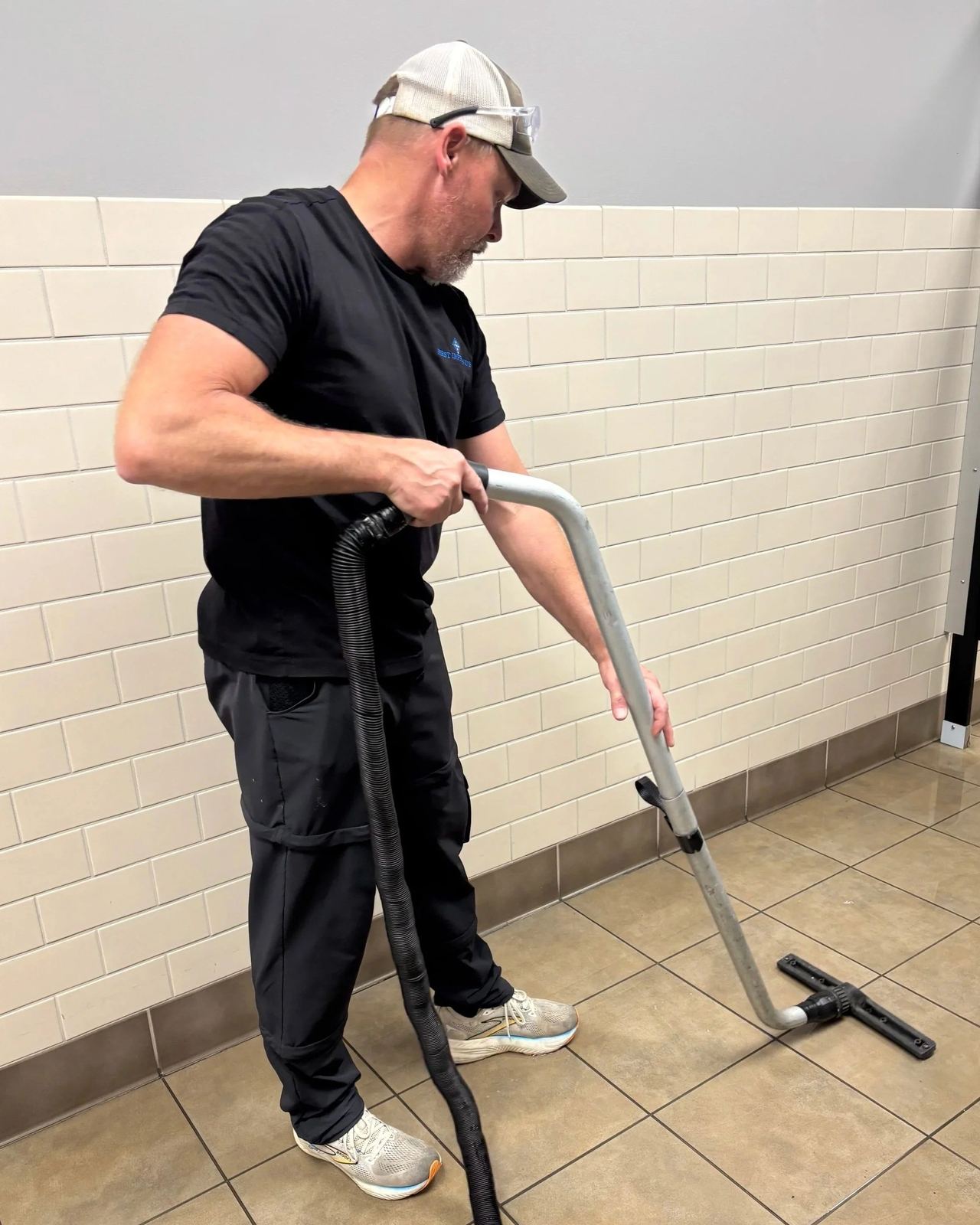 Tile and grout extraction